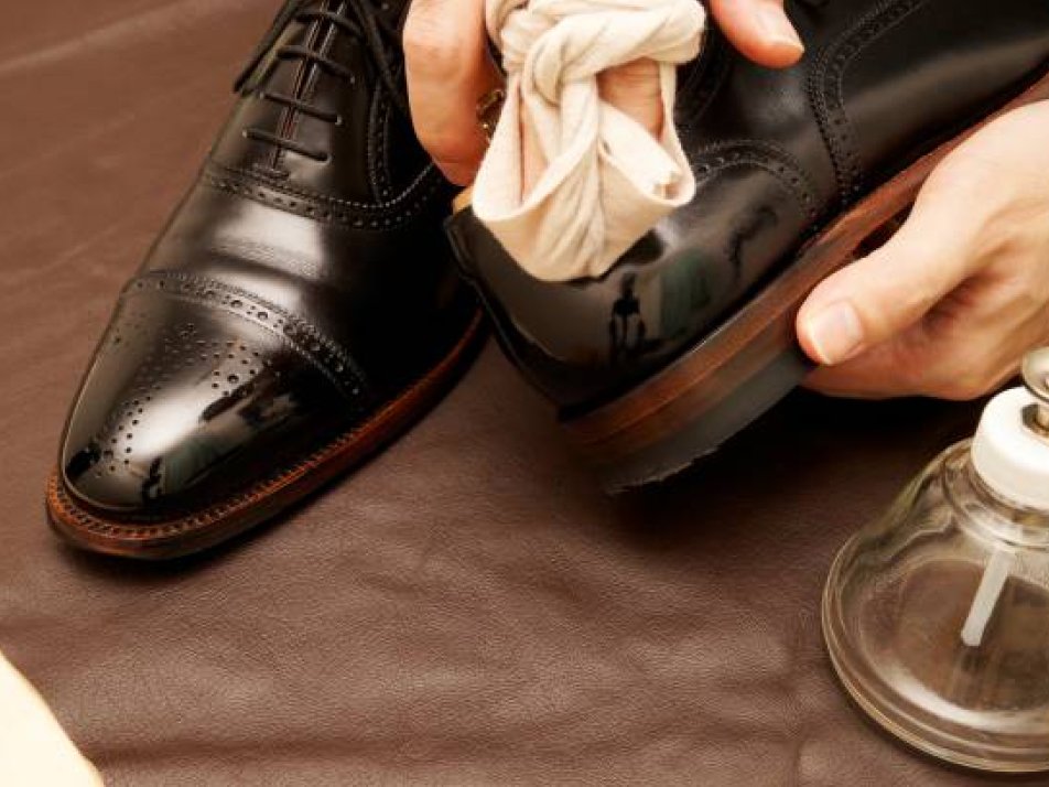 Brush after polishing shoes
